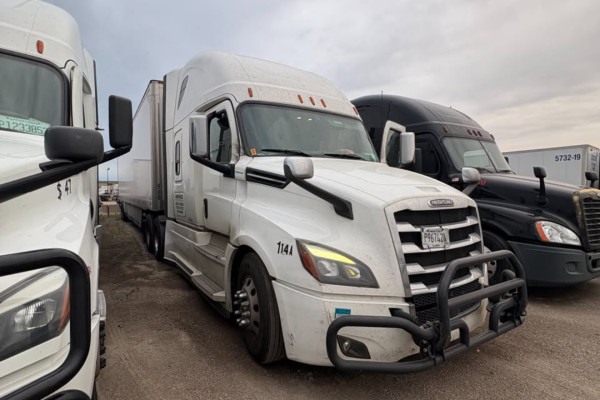 2020 Freightliner Cascadia