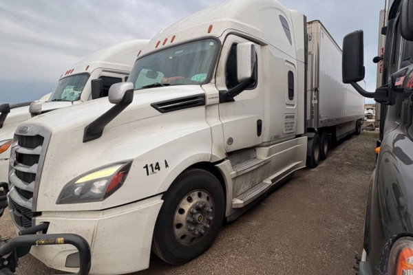 2020 Freightliner Cascadia