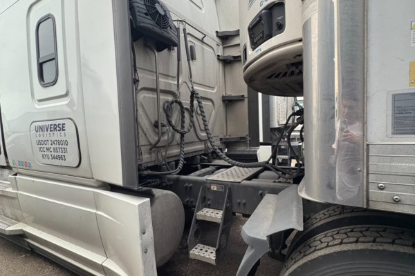 2020 Freightliner Cascadia