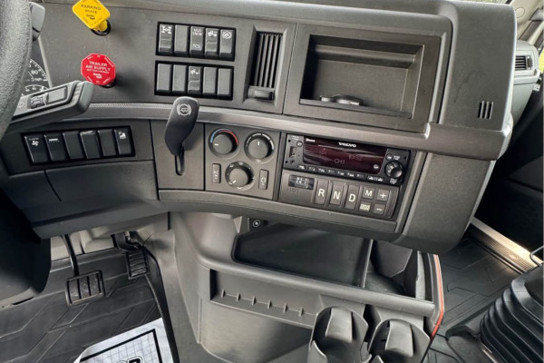 2023 Volvo Vnl760