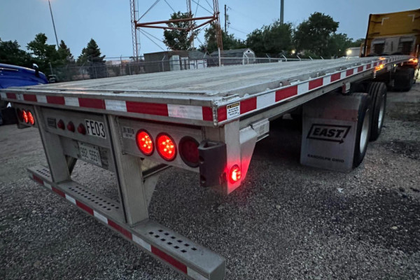 53’ Flatbed 2025