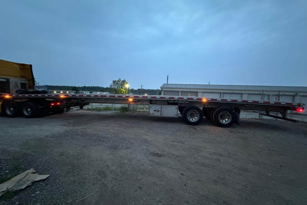 53’ Flatbed 2025