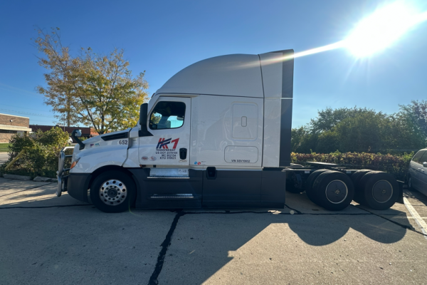 2025 Freightliner Cascadia